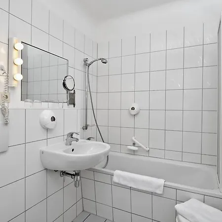 Days Centre Hotell 3*