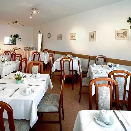 Days Centre 酒店 3*