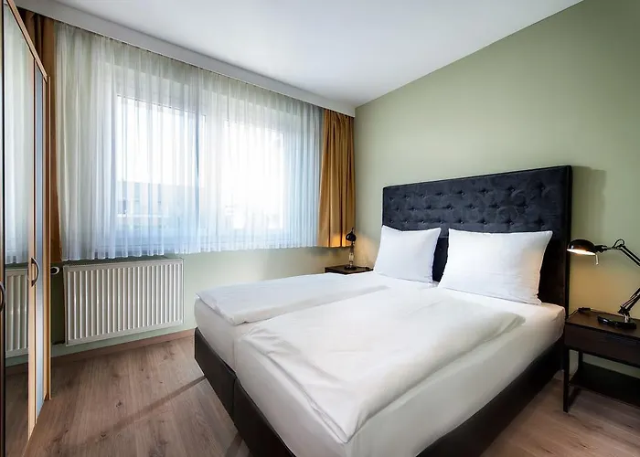 Days Centre Hotel 3*